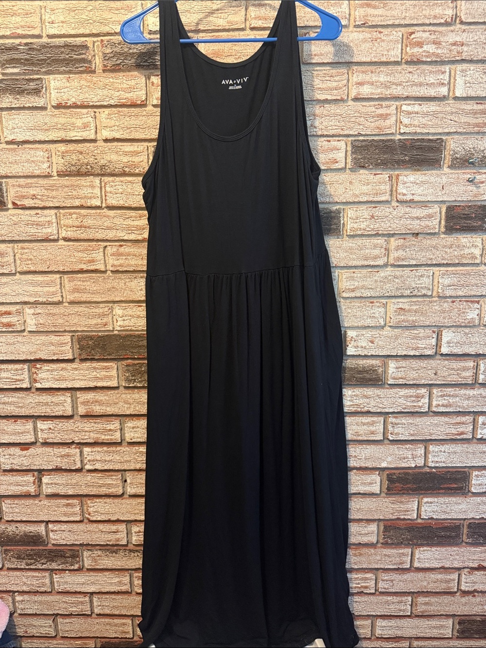 Ava & Viv Black Sleeveless Scoop Neck Maxi Dress